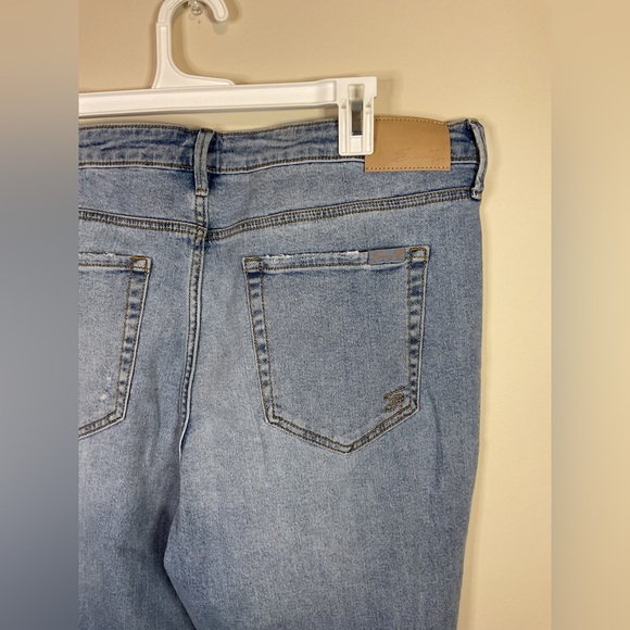 Women's Light Blue Distressed Jeans - Picture 13 of 16